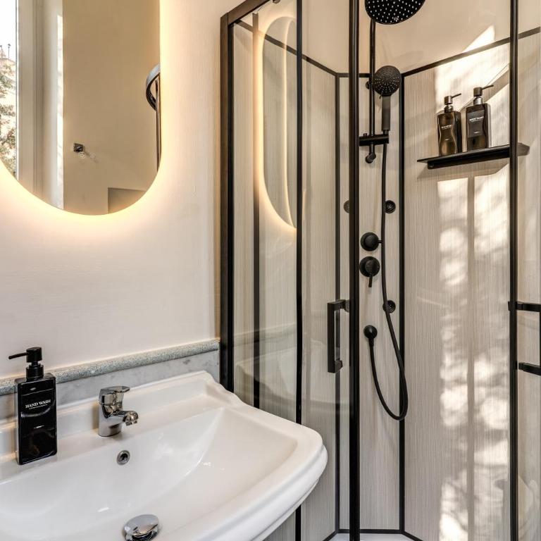 V E N E R E Villa Suites - Camera Tripla Luxury - 7