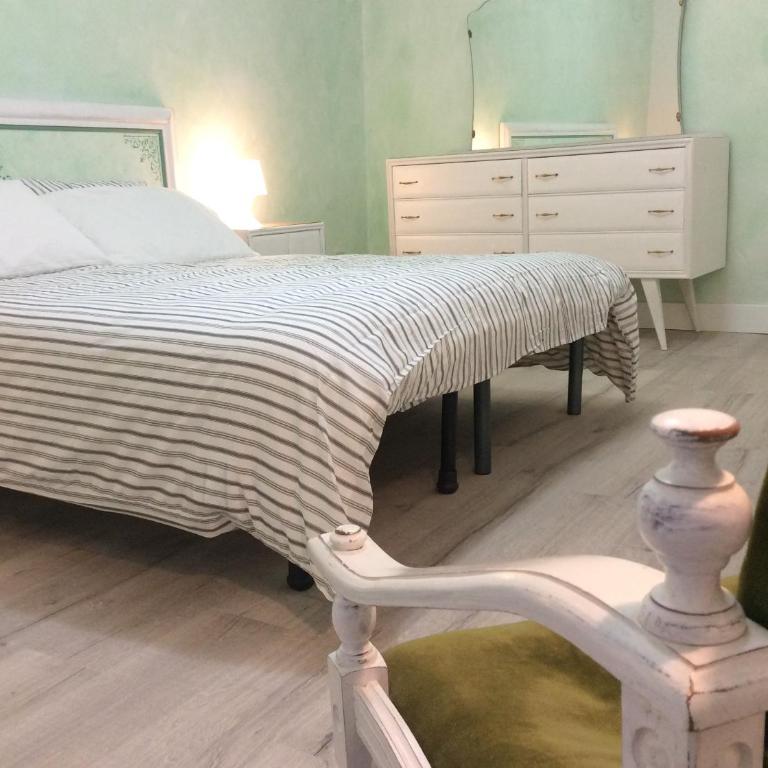Le Camere di Casa Cassandra - Camera Tripla con Bagno Privato Esterno - 8