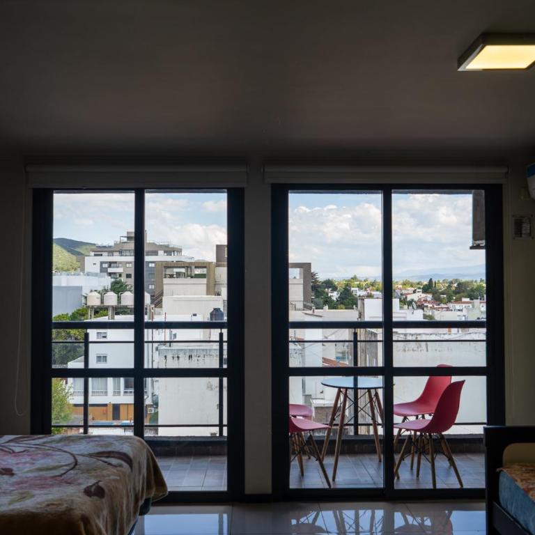 Depto Céntrico, Cochera, Pile climatizada, y Pile exterior - Apartamento de 1 dormitorio - 2