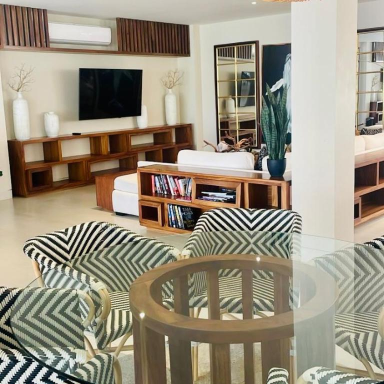 Beautiful condo 2bed, 3bath, pools and city views! - Apartamento de 2 dormitorios - 31