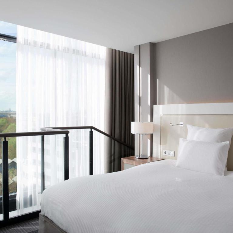 Pullman Paris Centre - Bercy - Suite Lit King-Size en Duplex avec Vue Panoramique - 3