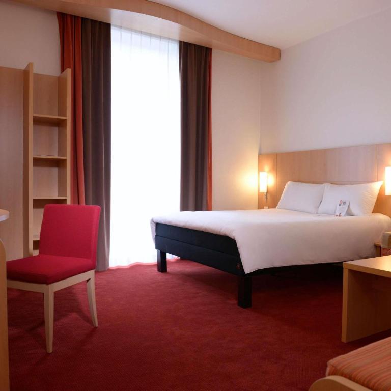 ibis Lyon Centre Perrache - Suite avec 1 Lit Double et 1 Canapé-Lit - 2