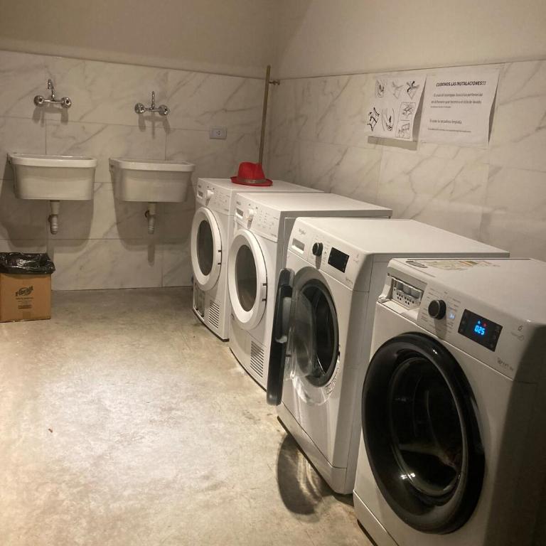 Amplio y departamento en pleno centro de Rosario - Apartamento de 1 dormitorio - 5