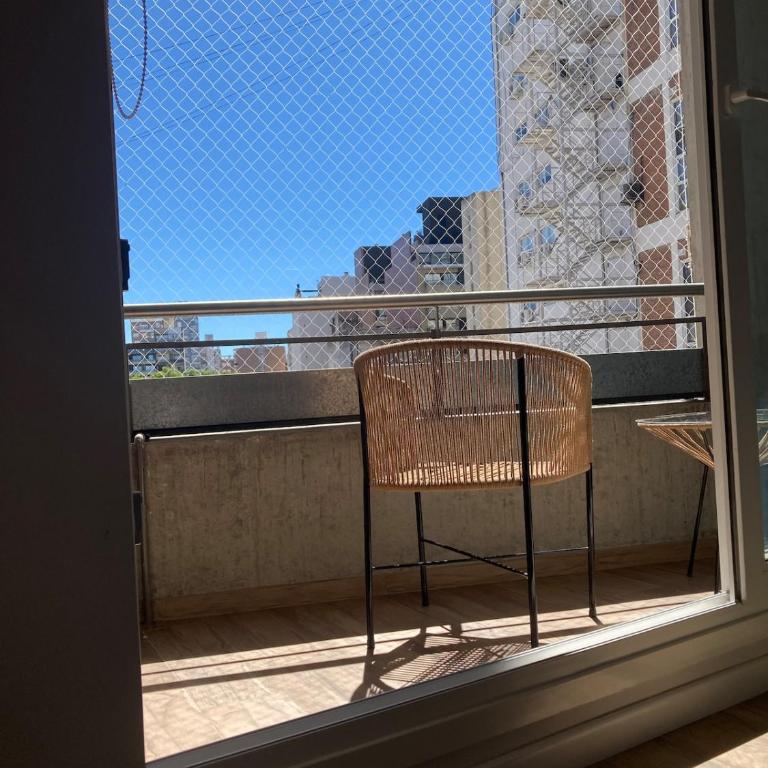 Amplio y departamento en pleno centro de Rosario - Apartamento de 1 dormitorio - 11