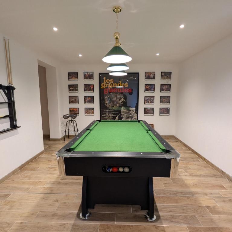 Chalet chaleureux à Gérardmer avec spa et sauna - FR-1-589-843 - Maison de Vacances - 12