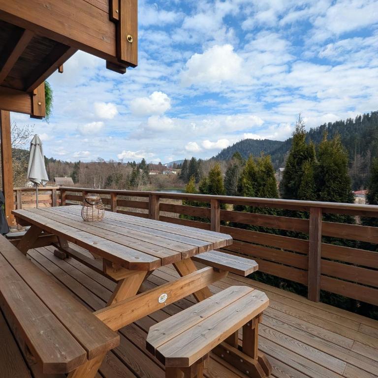 Chalet chaleureux à Gérardmer avec spa et sauna - FR-1-589-843 - Maison de Vacances - 20