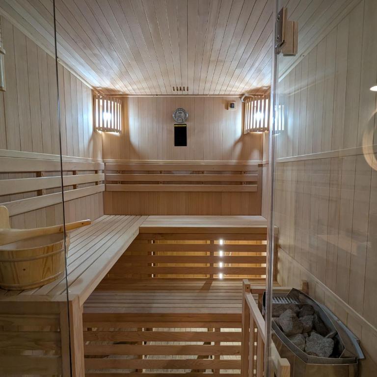 Chalet chaleureux à Gérardmer avec spa et sauna - FR-1-589-843 - Maison de Vacances - 36