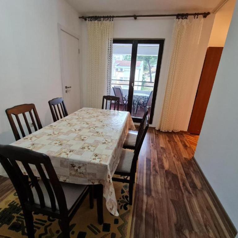 Apartment Ralf - Two-Bedroom Family Apartment - 3