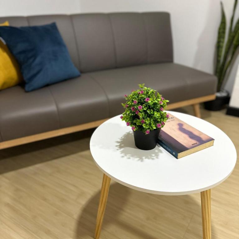 Habitación cerca al aeropuerto en apartamento compartido - Apartamento de 1 dormitorio - 11