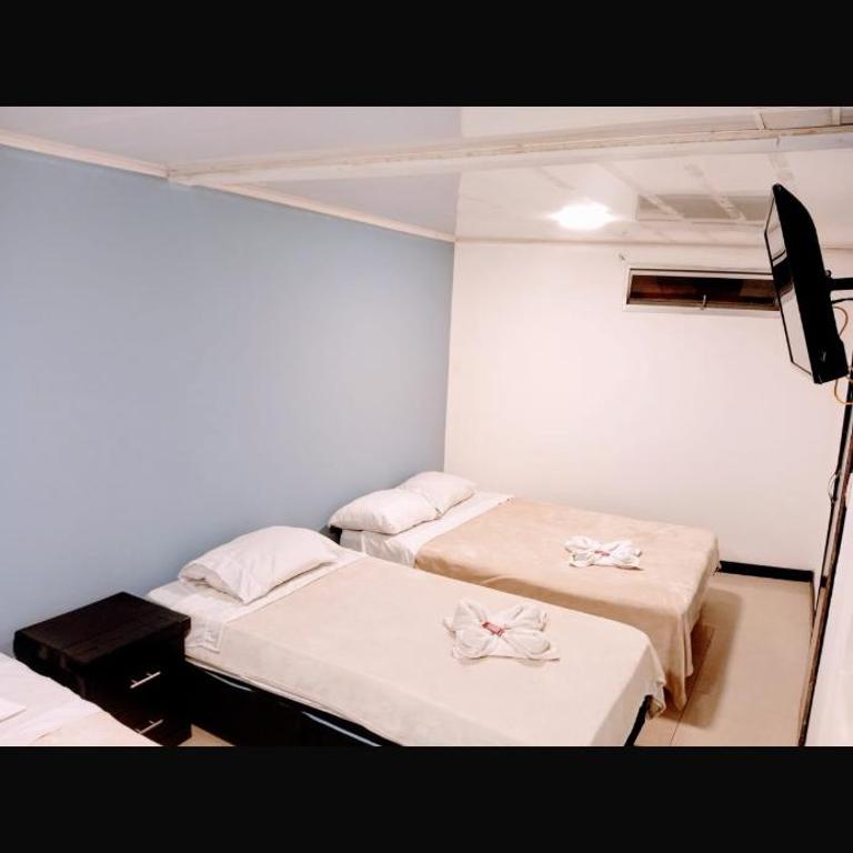 Casa Central DC - Family Room - 3