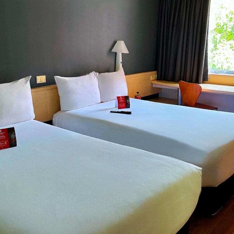 Ibis Mexico Perinorte - Habitación Doble Estándar con 2 camas dobles - 5