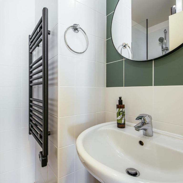 Aparthotel Adagio Paris Buttes Chaumont - Appartement 1 Chambre (3 Adultes) - 5