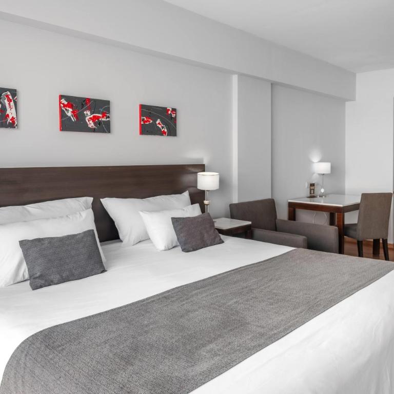 Dazzler by Wyndham Puerto Madryn - Double or Twin Room with Ocean View - Non-Smoking - 6