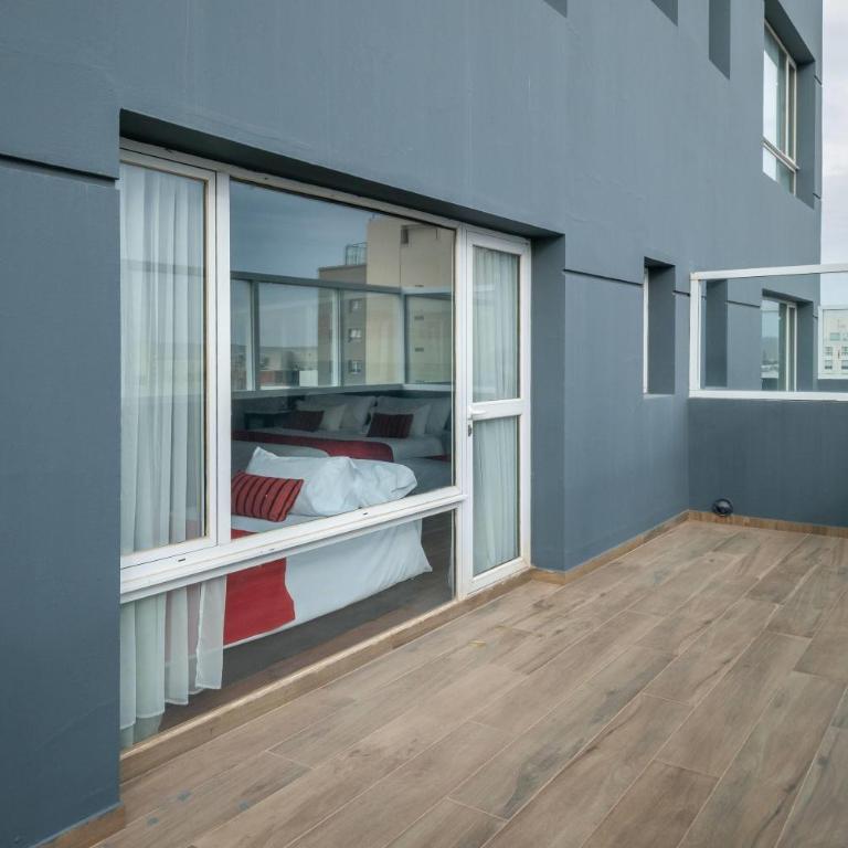 Dazzler by Wyndham Puerto Madryn - Family Room with City View - Non-Smoking - 7