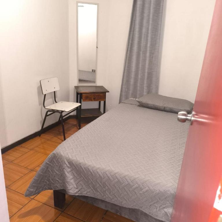 Hotel Dakota - Double Room - 9