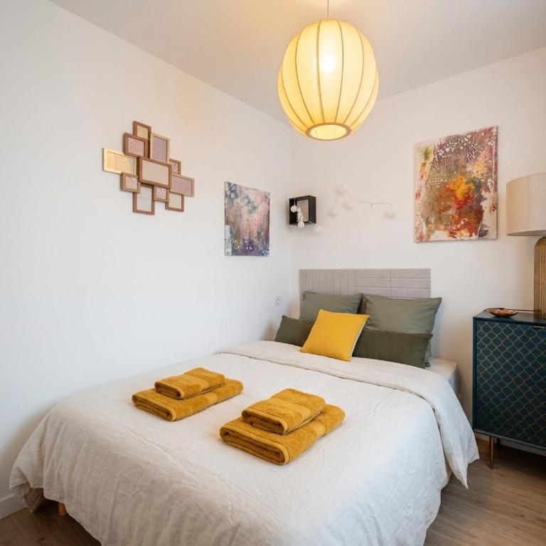 New! Cosy Plenity Art - T3 - Centre ville - Parking gratuit - Two-Bedroom Apartment - 7