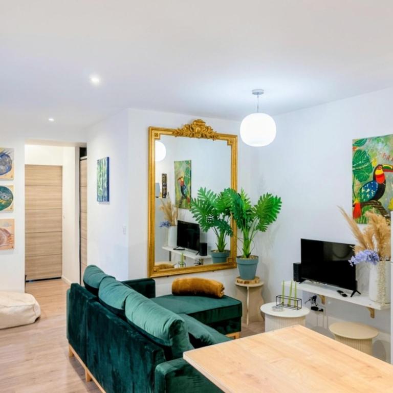 New! Cosy Plenity Art - T3 - Centre ville - Parking gratuit - Two-Bedroom Apartment - 4