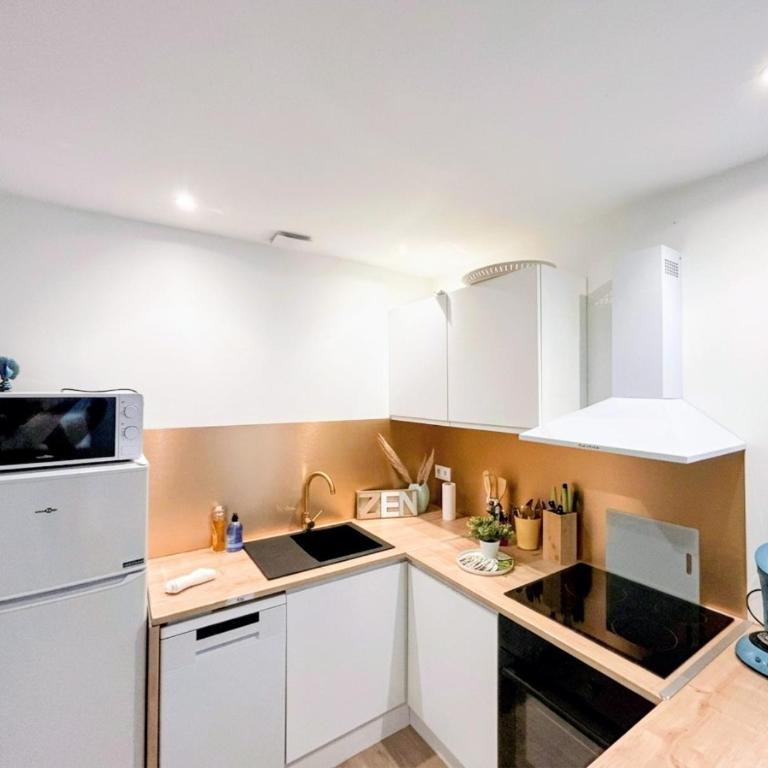 New! Cosy Plenity Art - T3 - Centre ville - Parking gratuit - Two-Bedroom Apartment - 9