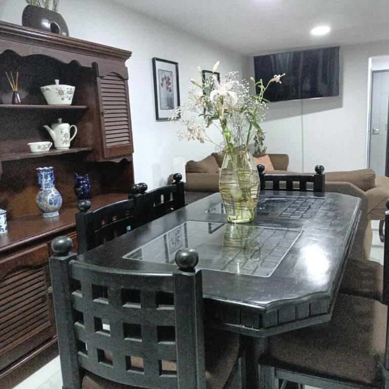 Full House in Zapopan Centrally located - Apartment - Split Level - 4