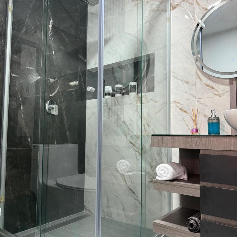 Full House in Zapopan Centrally located - Apartment - Split Level - 6