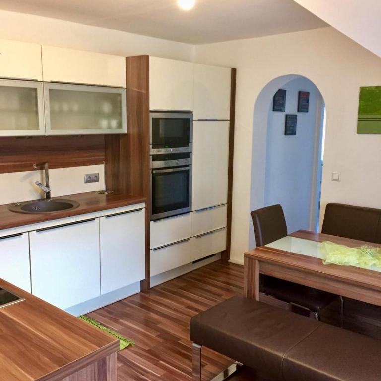 Ferienwohnung H&H Happy Holiday - Apartment mit Balkon - 6