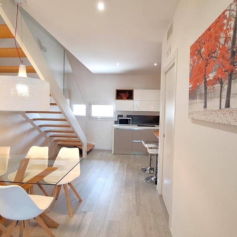 Attico 3 camere con doppi servizi Piazza Torino - Appartamento con 3 Camere da Letto - 9