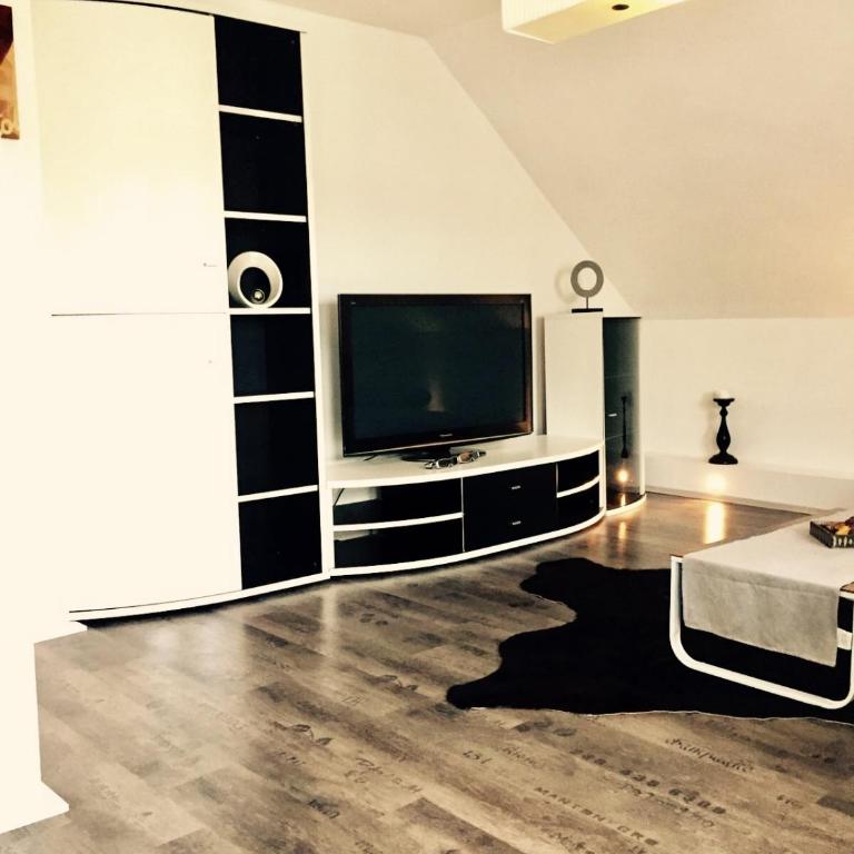 Ferienwohnung H&H Happy Holiday - Apartment mit Balkon - 5