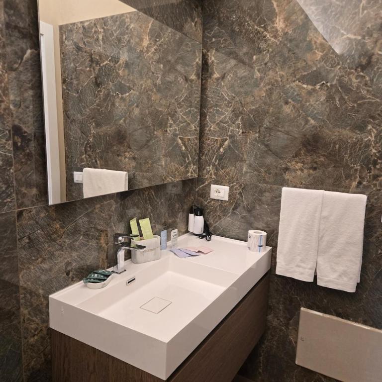 Casa Vacanze Boschi - Three-Bedroom Apartment - 19