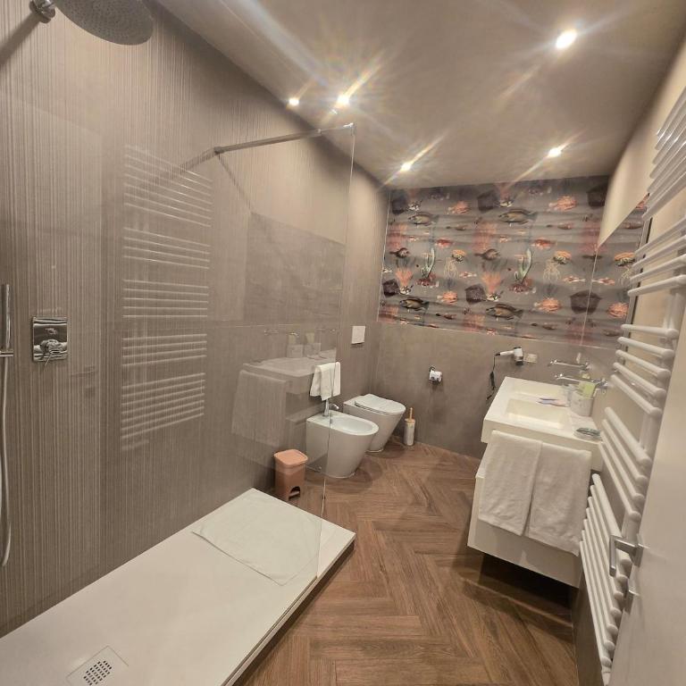 Casa Vacanze Boschi - Three-Bedroom Apartment - 12