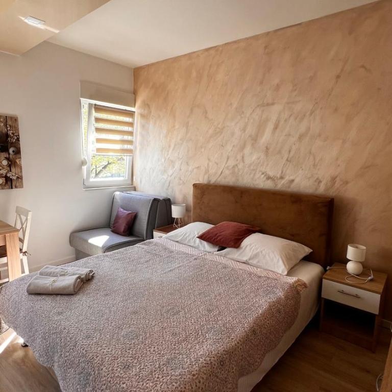 ESRA apartmani - King Studio with Sofa Bed - 2