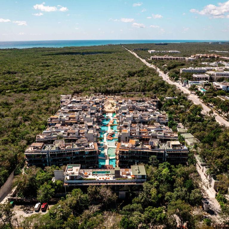 Modern 1BR at Xalet Luxury Condos with Cenote & Pool - Apartamento - 7