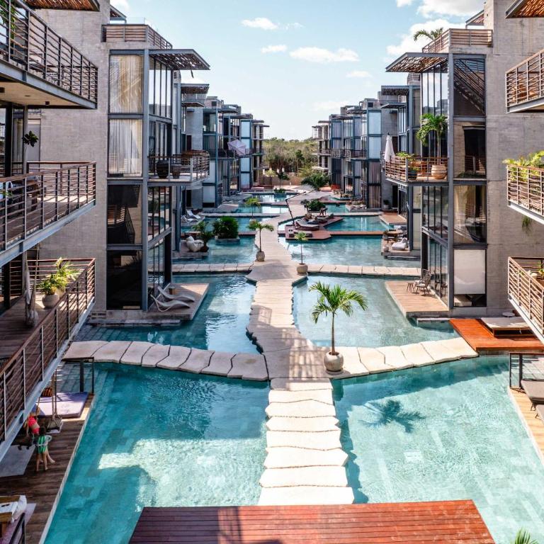 Modern 1BR at Xalet Luxury Condos with Cenote & Pool - Apartamento - 2