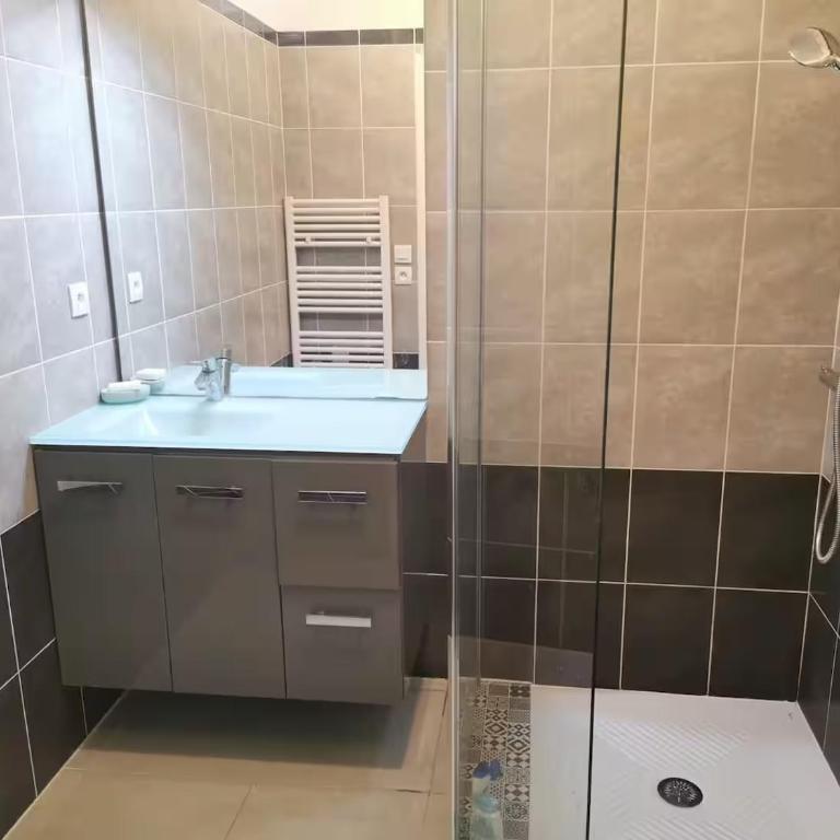 Les Meridiennes, Terrasse, Plages à 5mn et parking privé - Two-Bedroom Apartment - 7