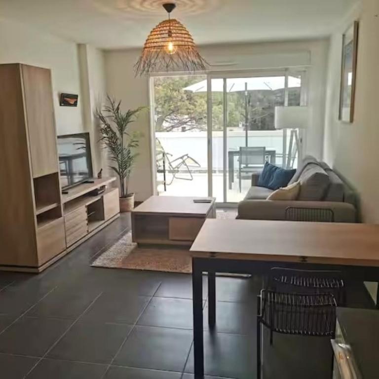 Les Meridiennes, Terrasse, Plages à 5mn et parking privé - Two-Bedroom Apartment - 3