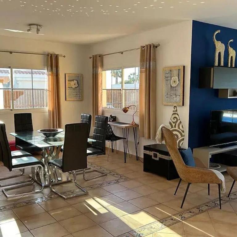 Villa Caminante - Frontline Golf - Caleta de Fuste - Three-Bedroom Villa - 20