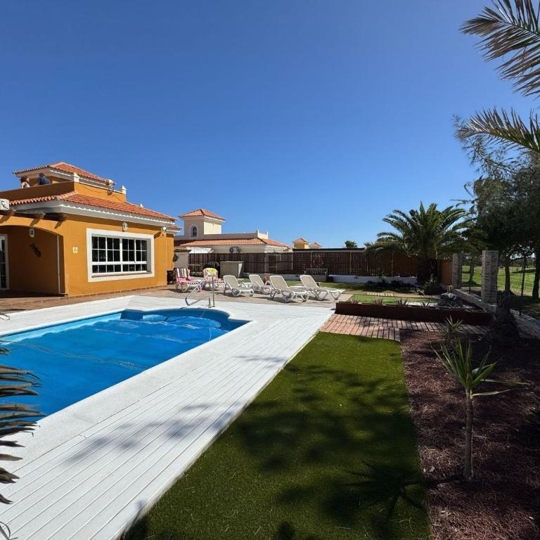 Villa Caminante - Frontline Golf - Caleta de Fuste - Three-Bedroom Villa - 3