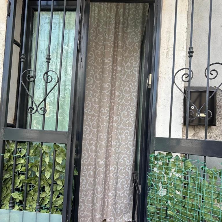 Maly - One-Bedroom House - 7