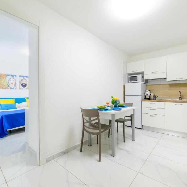 Estate4home - Suites Margar - Camera Matrimoniale con Bagno Privato - 12