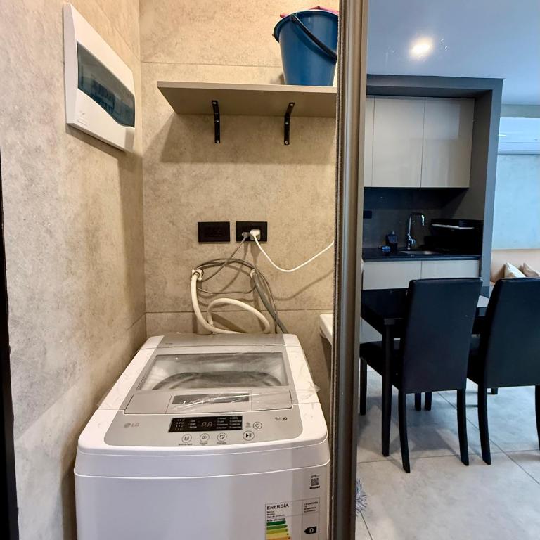 Monoambiente céntrico, a pasos de restaurantes y supermercados - Apartamento de 1 dormitorio - 16