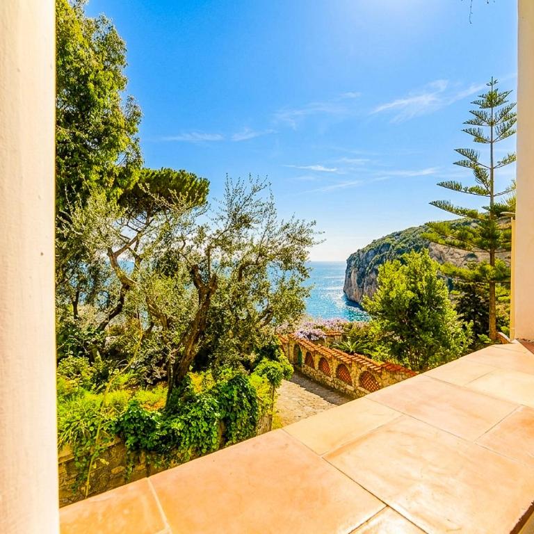 Estate4home - Suites Margar - Camera Quadrupla con Vista Mare - 1