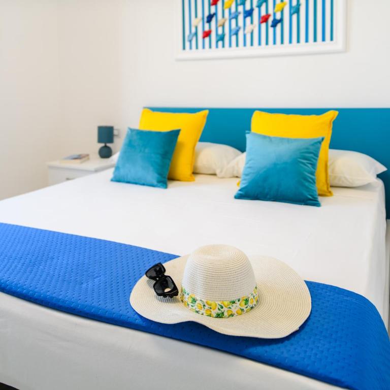 Estate4home - Suites Margar - Camera Quadrupla con Vista Mare - 19