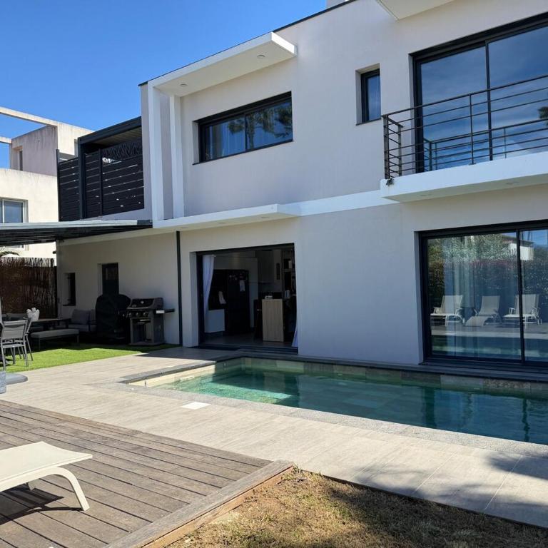 Magnifique Villa moderne à 10 minutes des plages - Villa con piscina privada - 22