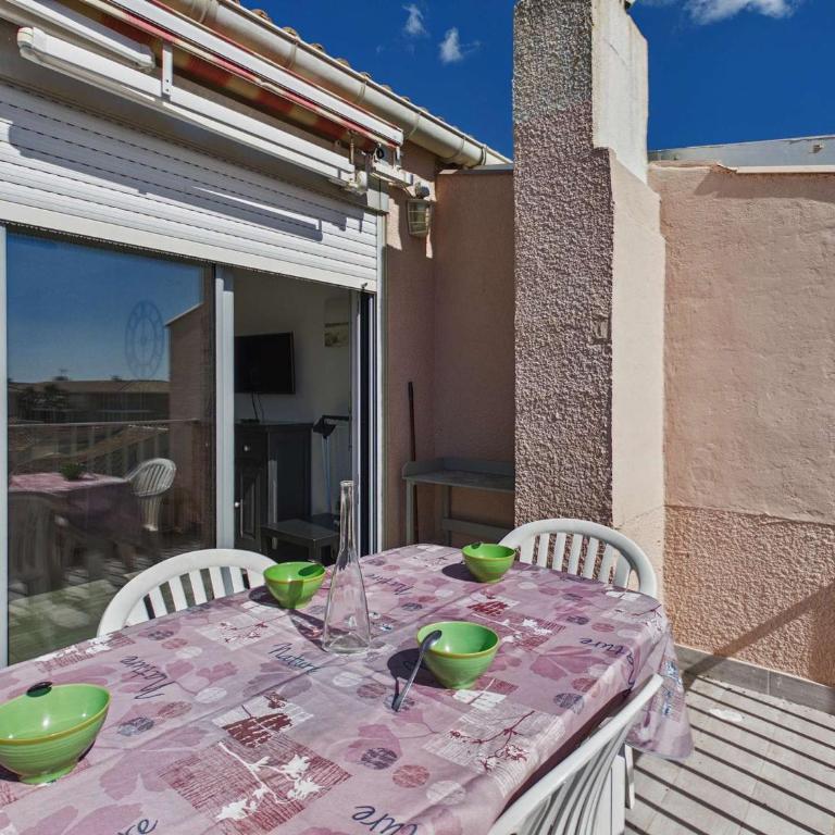 Appartement cosy 2 pièces cabine, terrasse, WIFI, parking privé, proche plage à Marseillan - FR-1-326-516 - Apartment (4 Adults) - 2