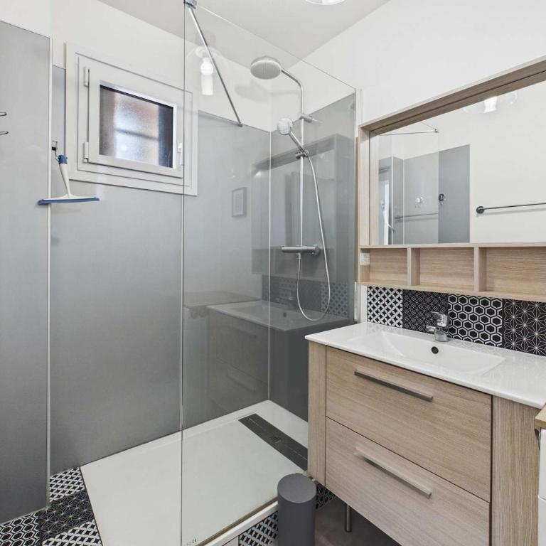 Appartement 3 pièces rénové, proche plage et commerces, pour 4 personnes - FR-1-326-669 - Appartement (4 Adultes) - 17