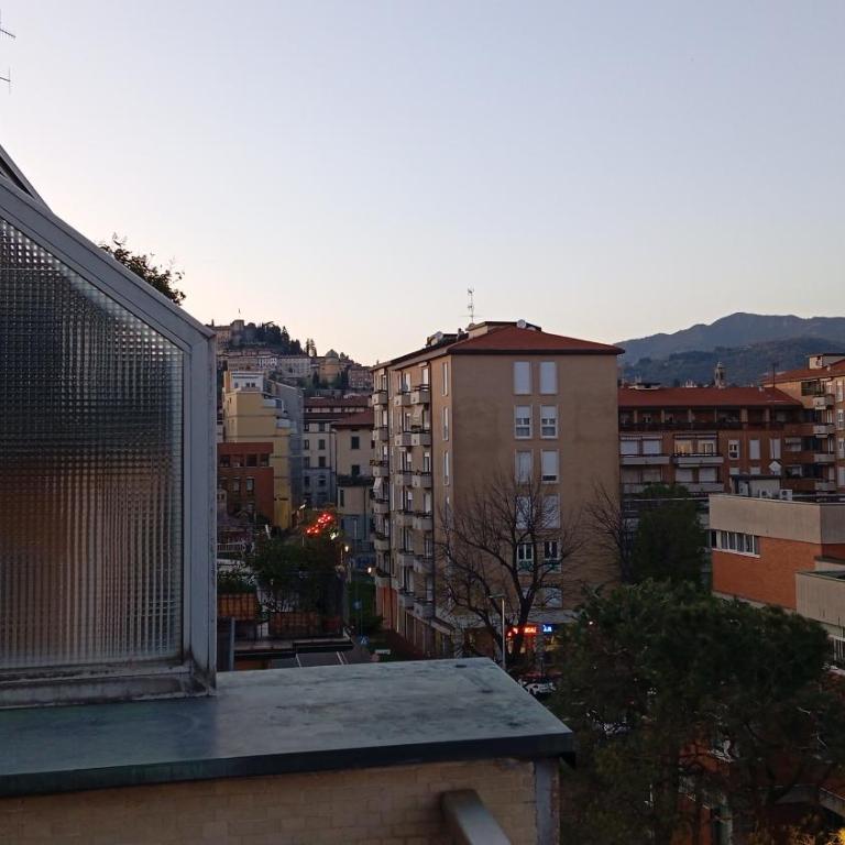 3M Bergamo center - Appartamento con 2 Camere da Letto - 3