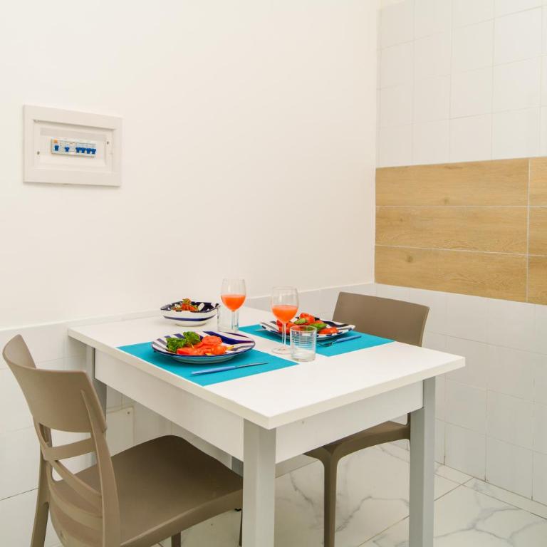 Estate4home - Suites Margar - Camera Matrimoniale con Vista Mare - 16