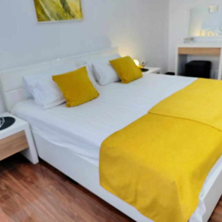 Apartman Jasmina - Two-Bedroom Apartment - 13