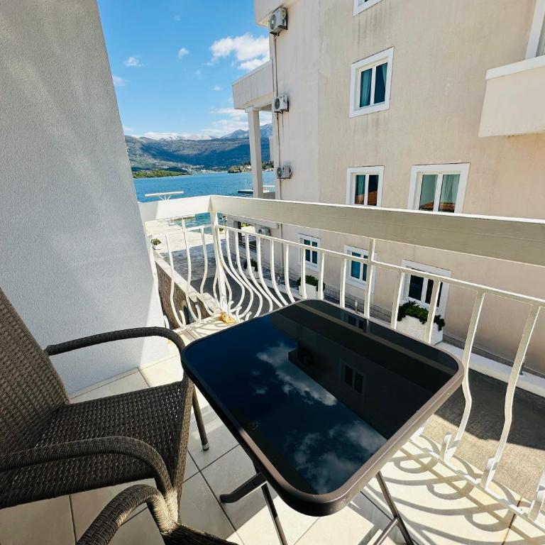 Apart-hotel Villa Lav with Private Beach - Apartment with Mountain View - 13