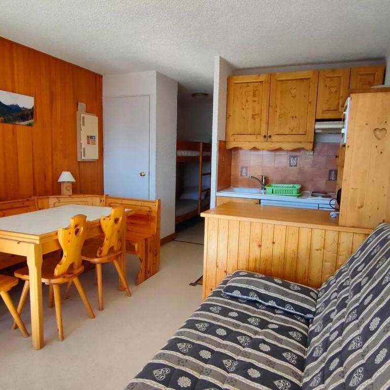 Studio cabine 4 pers à 250m des pistes - Vue Meije - FR-1-297-261 - Apartment - 12