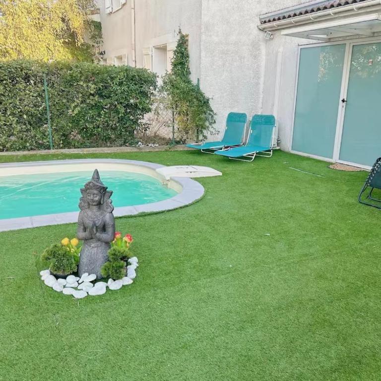 estudio con piscina y jacuzzi - Apartamento de 1 dormitorio - 5